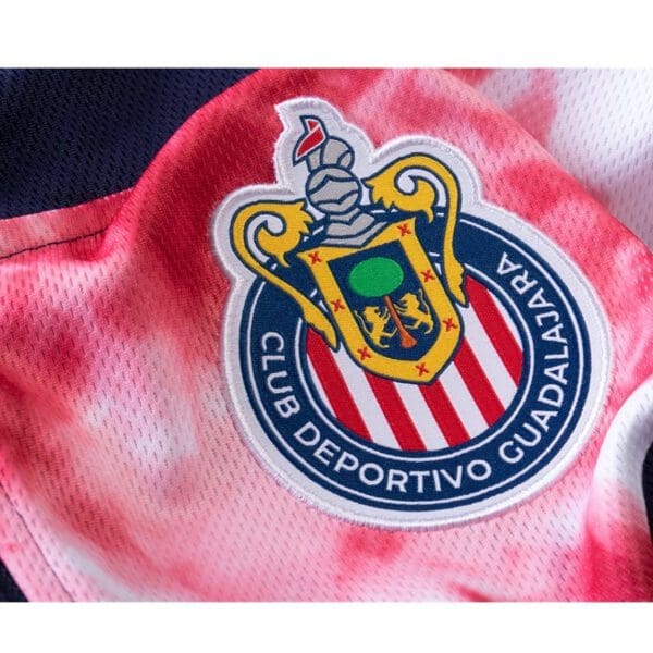 Club Deportivo Guadalajara crest on a jersey.