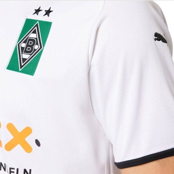 White Borussia Mnchengladbach soccer jersey