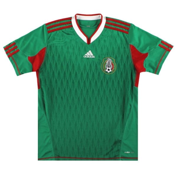 Mexico Adidas soccer jersey with crest.