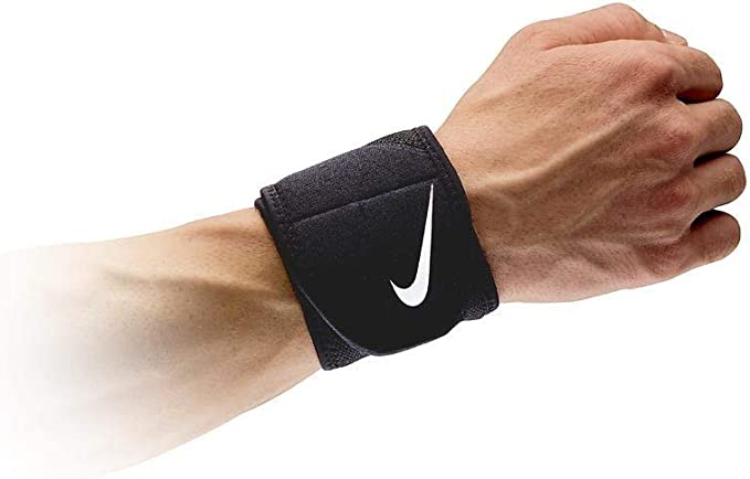 Malentendido Perforar Víctor Nike Pro Wrist Wrap 2.0 - Black - Soccer Shop USA