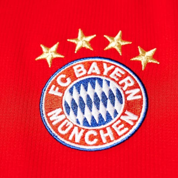 FC Bayern Munich logo with stars.