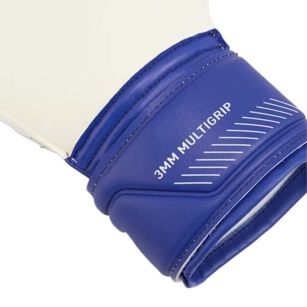 Blue goalkeeper glove with 3mm multigrip.