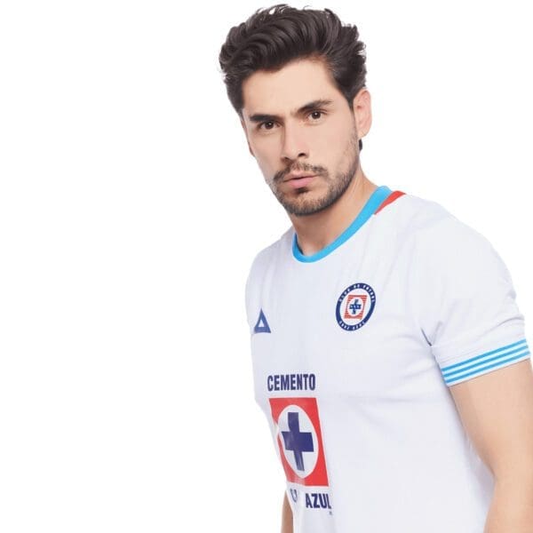 Man wearing a white Cruz Azul jersey.