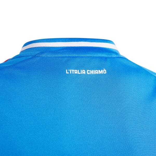 Blue soccer jersey with "L'Italia chiam" text.