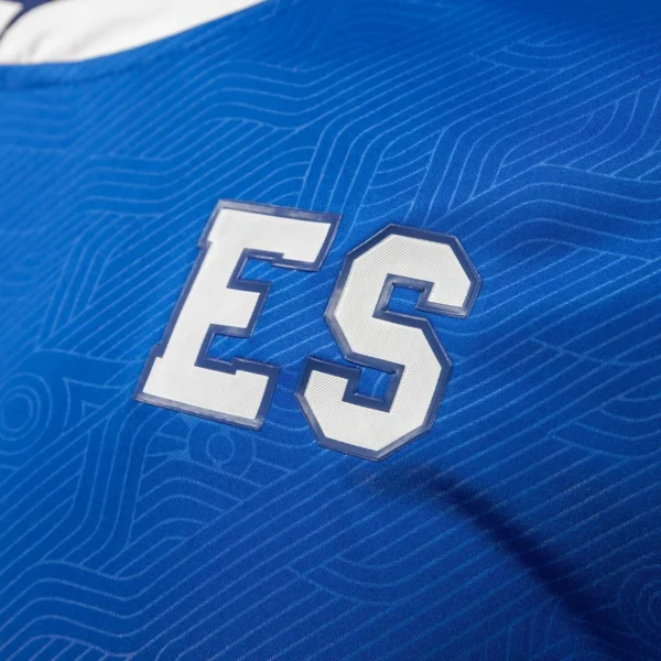 White "ES" on blue jersey