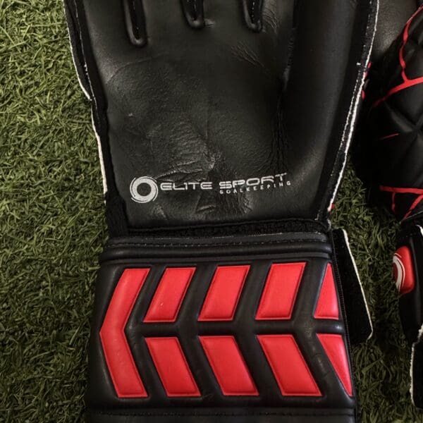 Elite Sport Spider Goalkeeper Gloves - Image 7
