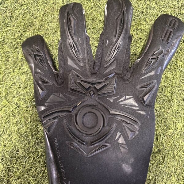 Elite Sport Revolution X Black Goalkeeper Gloves - Image 3