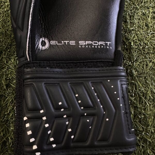 Elite Sport Warrior B Youth Goalkeeper Gloves - Image 5