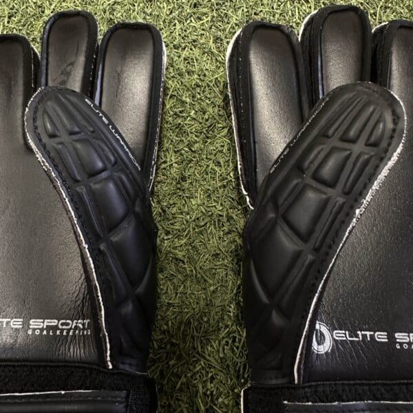 Elite Sport Warrior B Youth Goalkeeper Gloves - Image 8