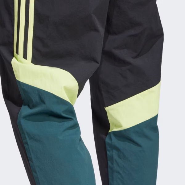 adidas Manchester United Woven Track Pants 24 - Image 4