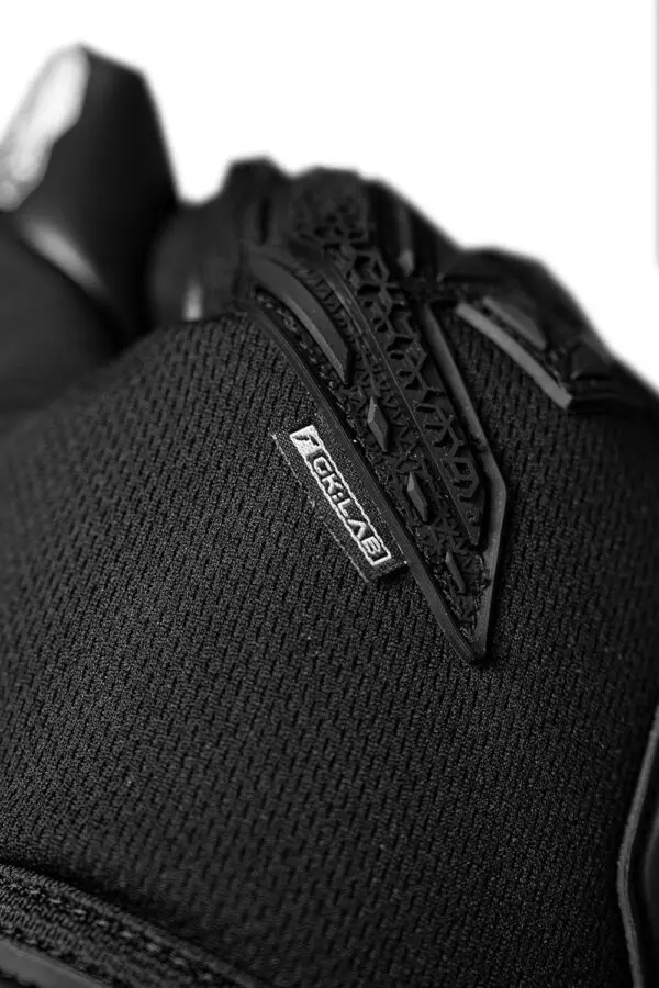 Reusch Attrakt Freegel Infinity Goalkeeper Gloves - Image 6