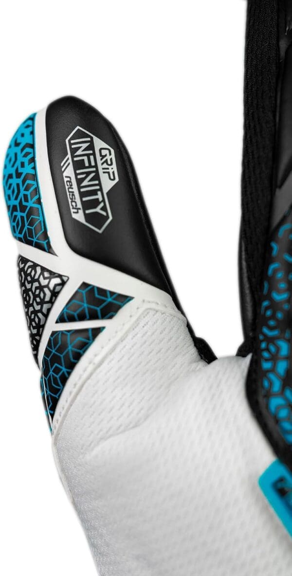 Reusch Attrakt Silver NC Finger Support Goalkeeper Gloves - Image 2