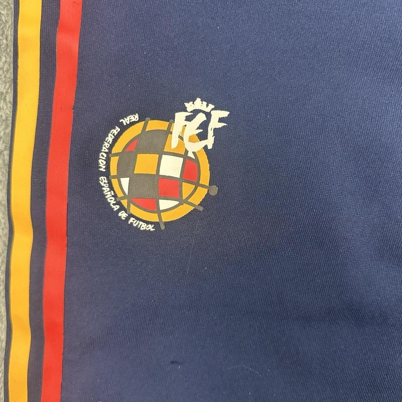 adidas Spain Men's Training 3/4 Shorts 2010 Navy - Image 2