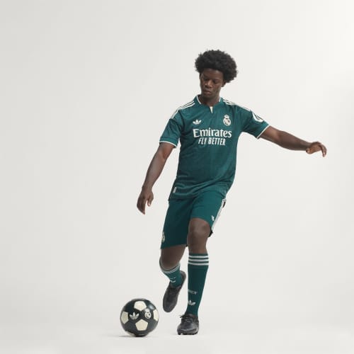 adidas Real Madrid Men's Away Authentic Jersey 26/27 - Image 4